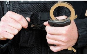 生活中見到這10類人，不要猶豫請立即報警，送他一...