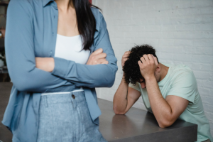 夫妻離婚后，一方無法獨(dú)立生活，對方是否需要承擔(dān)...