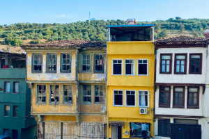 鄰居擅自蓋起了一個陽臺擋住了采光口，該如何維護(hù)...