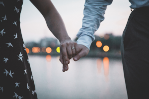 如何處理婚前財(cái)產(chǎn)和婚后財(cái)產(chǎn)？